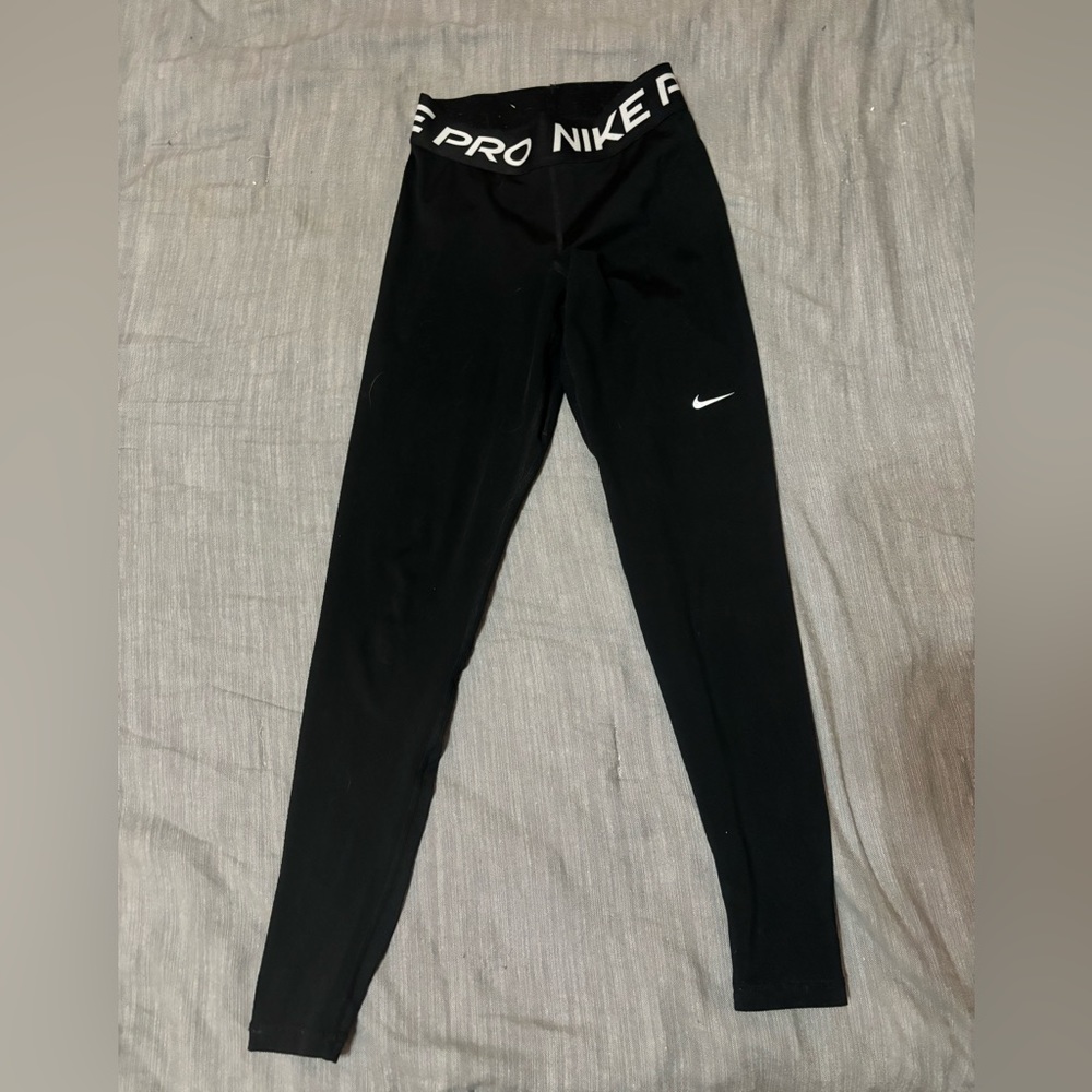 Nike Pro leggings size M